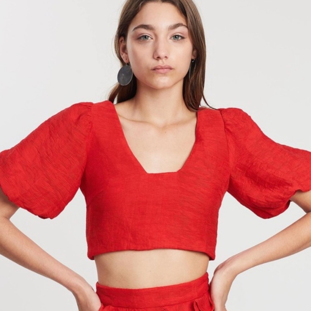 Felice Top Chic Red Ruched Crop Top | Elliatt